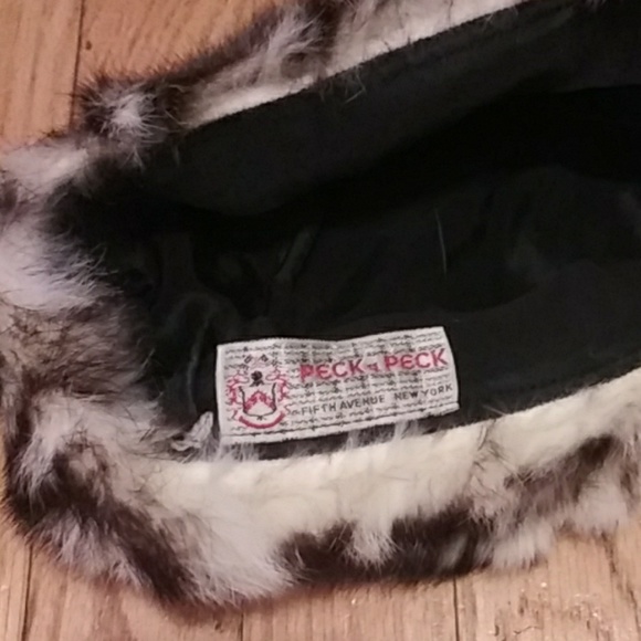 Hat - Picture 3 of 4